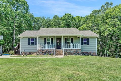 1115 Glider Ln, Huddleston, VA 24104