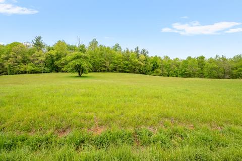857 Cannady School Rd SE, Floyd, VA 24091