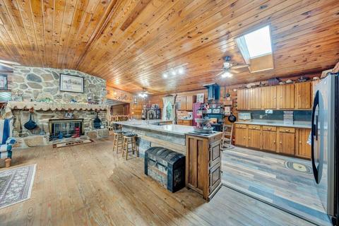 2965 Reesedale Rd, Elliston, VA 24087 photo 4