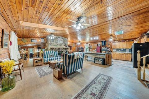2965 Reesedale Rd, Elliston, VA 24087 photo 3