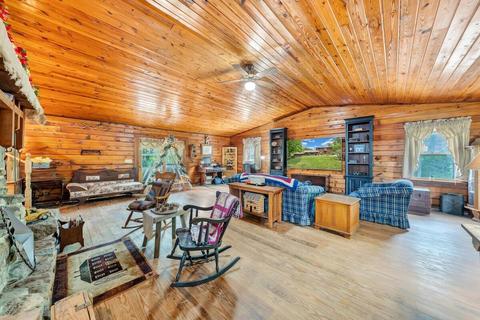2965 Reesedale Rd, Elliston, VA 24087 photo 13