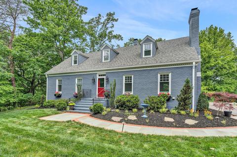 3176 W Ridge Rd SW, Roanoke, VA 24014 | 49 Photos - Movoto