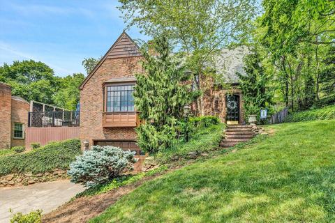 3259 White Oak Rd, Roanoke, VA 24014