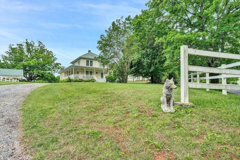 4034 Timber Line Rd, Ferrum, VA 24088