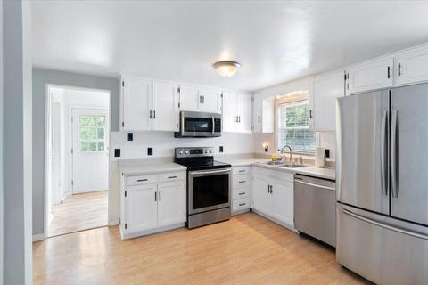 614 E Calhoun St, Salem, VA 24153 photo 15
