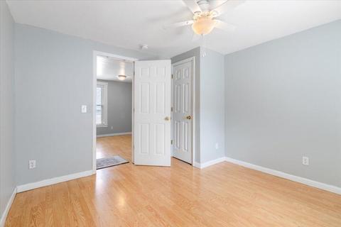 614 E Calhoun St, Salem, VA 24153 photo 10