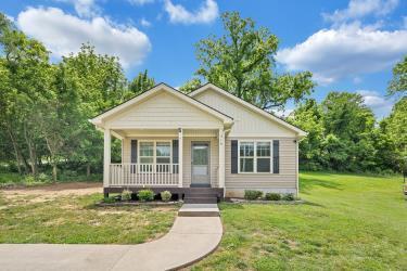 319 Franklin Ave, Vinton, VA 24179