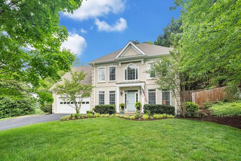 3738 Londonderry Dr SW, Roanoke, VA 24014