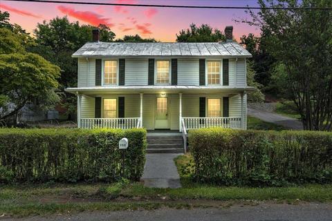 150 Easy St, Boones Mill, VA 24065