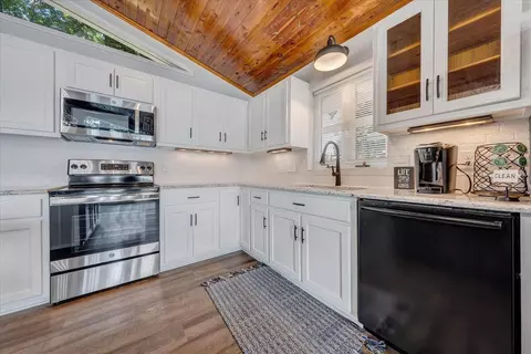 300 Hardy Rd, Penhook, VA 24137 photo 8