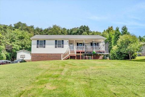 1702 Read Mountain Rd, Roanoke, VA 24019