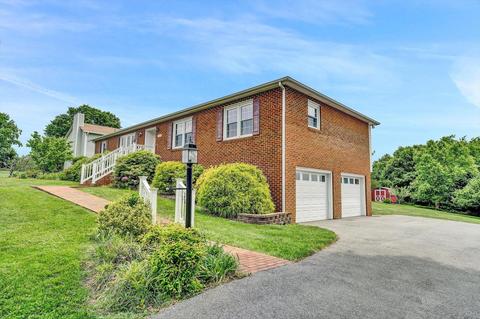 5059 Jonathan Ln, Roanoke, VA 24019