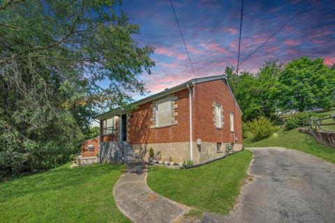 2602 Dell Ave NE, Roanoke, VA 24012