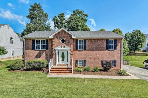 4727 Great Glen Dr, Salem, VA 24153