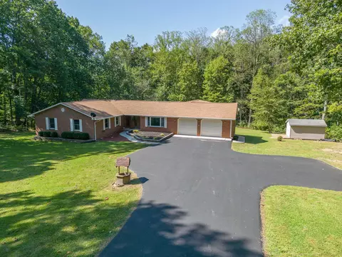9174 Reservoir Rd, Roanoke, VA 24019