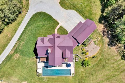574 Menefee Rd, Ferrum, VA 24088 photo 3