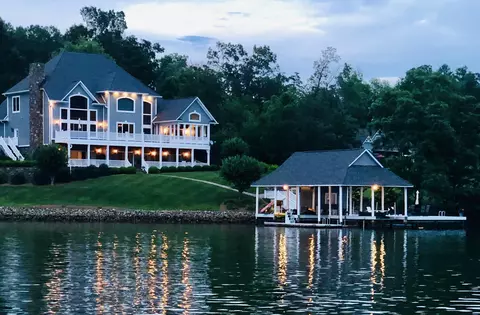 365 Stillwater Dr, Union Hall, VA 24176