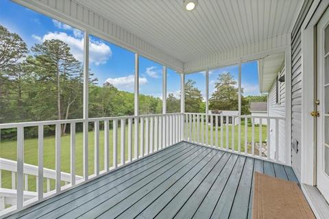 1938 Cedar Ln, Buchanan, VA 24066 photo 7