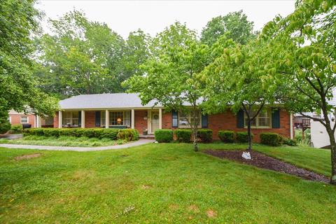 3131 Hillandale Dr, Roanoke, VA 24018