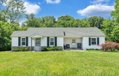 244 Bonavista Rd, Salem, VA 24153