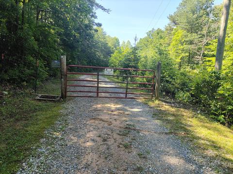 405 Pathfinder Dr, Henry, VA 24102 photo 27