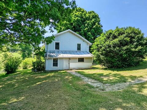 112 Maple Springs Ln, Check, VA 24072 photo 5