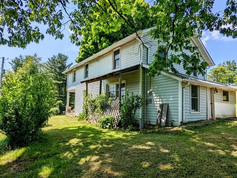 112 Maple Springs Ln, Check, VA 24072 photo 2