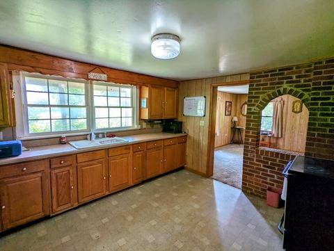 112 Maple Springs Ln, Check, VA 24072 photo 19