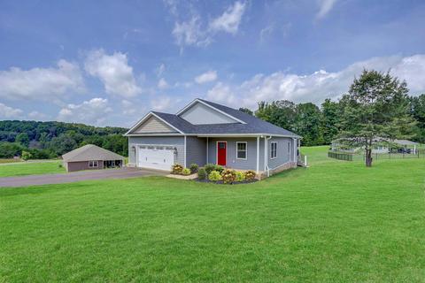 447 Bermuda Dr, Hardy, VA 24101