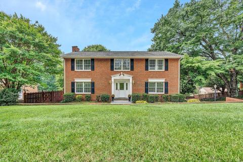 4040 Poplar Grove Dr, Vinton, VA 24179