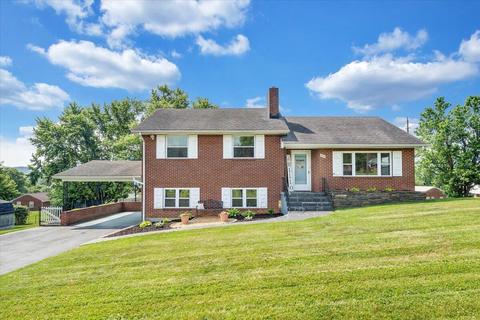 3520 Fort Ave, Salem, VA 24153