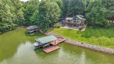 381 Ivy Ln, Union Hall, VA 24176