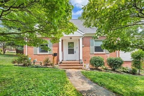 3519 Hillcrest Ave NW, Roanoke, VA 24012