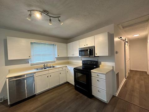 4816 Roger Loop, Pulaski, VA 24301 photo 3