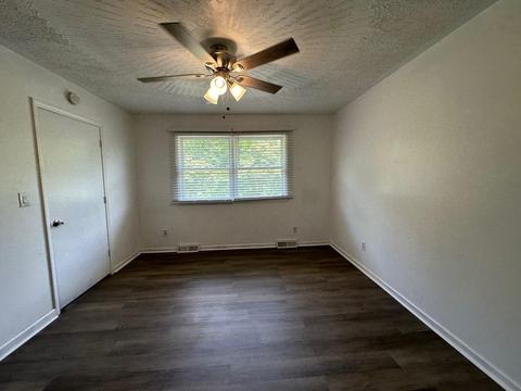4816 Roger Loop, Pulaski, VA 24301 photo 14