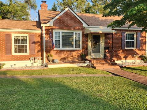 2527 Averett St NW, Roanoke, VA 24012