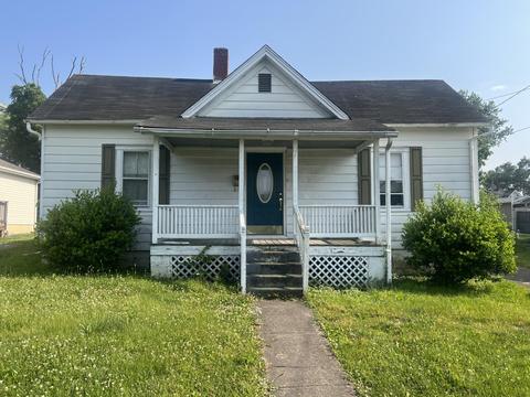 121 W Cleveland Ave, Vinton, VA 24179