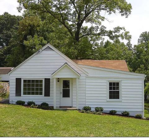 4215 Alleghany Dr, Salem, VA 24153
