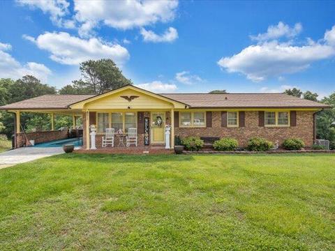 780 Lakewood Trl, Martinsville, VA 24112