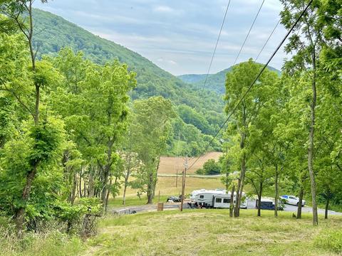 7506 Roaring Run Rd, Covington, VA 24426
