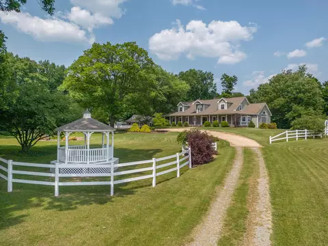 342 Calvert Rd, Troutville, VA 24175