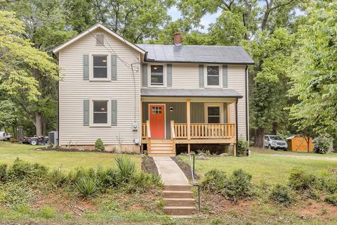 921 Peaks St, Bedford, VA 24523