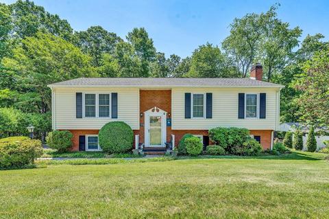 3730 Buckingham Dr, Roanoke, VA 24018