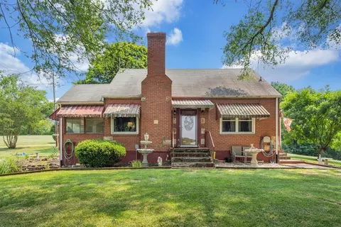 1515 Scott Rd NE, Roanoke, VA 24012