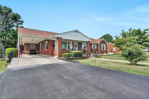 3348 Kershaw Rd NW, Roanoke, VA 24017