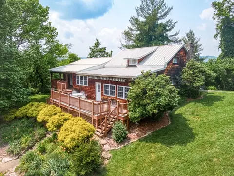 4549 Robinson Tract Rd, Pulaski, VA 24301