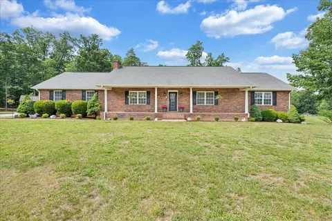 744 Leonard Farm Rd, Blue Ridge, VA 24064