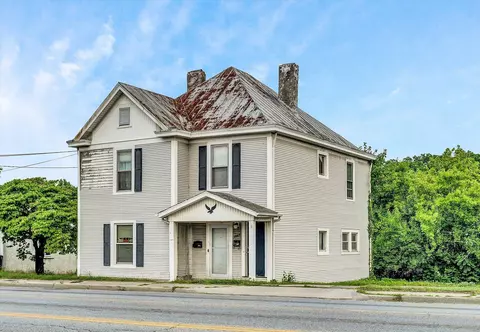 110 E Washington Ave, Vinton, VA 24179