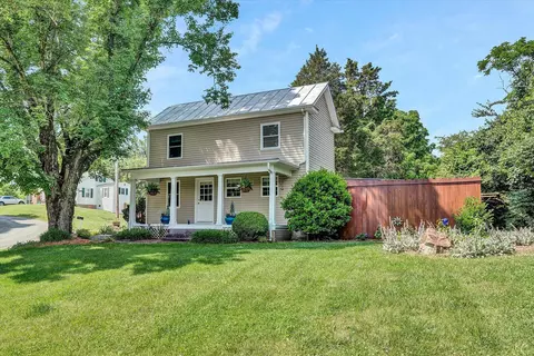 3713 Whispering Ln, Roanoke, VA 24014