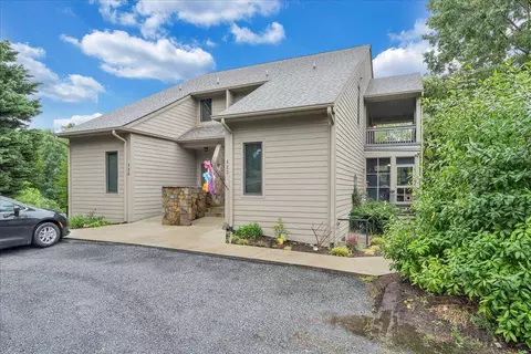122 Fawn Haven Ln, Huddleston, VA 24104